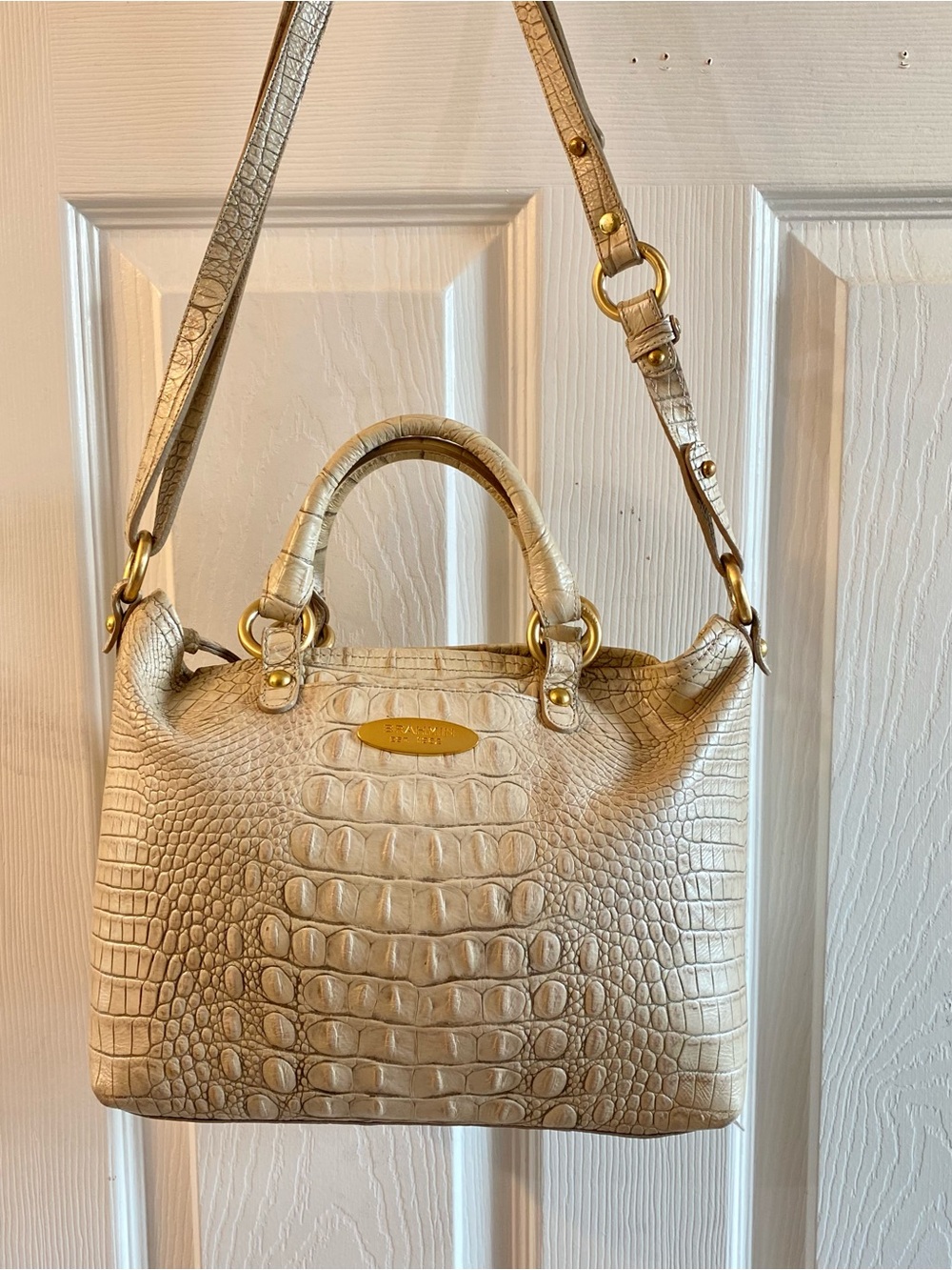 Brahmin Arno Melbourne beige croc-embossed leather satchel good condition medium